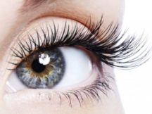 BEAUTY ЛАЙФХАК: Як легко виростити розкішні вії