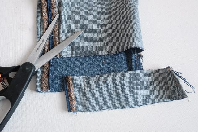 НЕДБАЛІСТЬ У МОДІ: Цієї весни на піку популярності джинси step hem 5-20-diy-denim-5