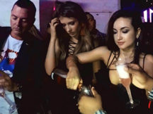 Частина 2. Чим дівчата заробляють вночі на Манхеттені? «Заробітчани» у Нью-Йорку