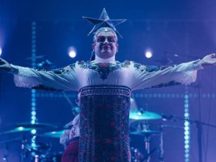 За «Євробачення-2019»! Вєрка Сердючка хильнула на відкритті конкурсу з ведучою