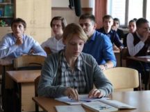 Перші ластівки: на що потрібно звернути увагу батькам підлітка