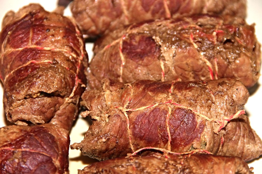 Крученики из кролика по рецепту Алекса Якутова