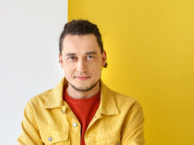 «З лісу вилетів літак і випустив у нас ракети»: Женя Синельников — про пережиті в Бучі жахіття