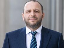 Рустем Умеров опроверг фейк о том, что его отравили