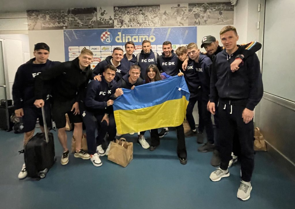 Michelle Andrade заспівала гімн України під час відкриття футбольного матчу
