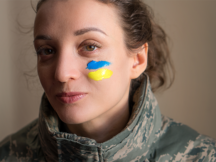 С 1 октября выезд за границу женщин, которые состоят на военном учете могут запретить?