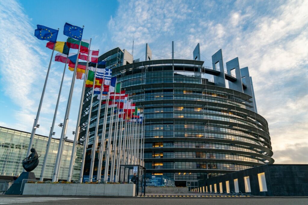 Європарламент ухвалив резолюцію та визнав росію державою-спонсором тероризму