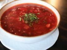 Украинский борщ с уткой и квашеной капустой: рецепт от Алекса Якутова