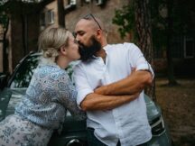 5 найзворушливіших моментів у стосунках Героя України Сергія Пономаренка та радіоведучої-волонтерки Юлі Карпової