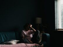 Як опанувати себе після обстрілів: прості та дієві вправи від психологині
