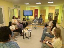 Проєкт ментальної підтримки жінок REGENERATION стартував в Центрах життєстійкості: Перші офлайн групи вже працюють