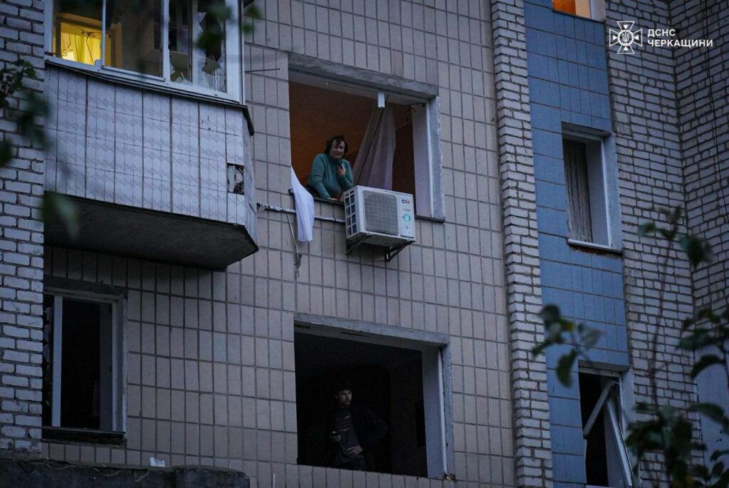 Екстрені відключення світла в деяких регіонах України 10 жовтня