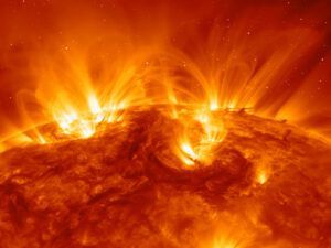 Магнітні бурі у жовтні 2025 року: точний прогноз на місяць