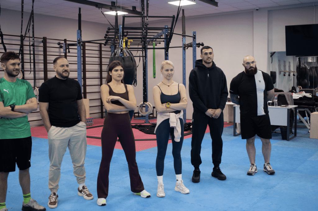 Кто из звезд спорта, кино и новостей выдержал вызов десантников? Знаменитости прошли 7 минут испытаний от Десантно-штурмовых войск