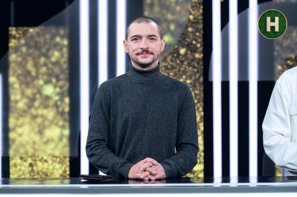 Вася Байдак розповів про новорічний екшн у будиночку в Карпатах