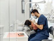 Що таке кюретаж ясен, коли він потрібен та як проводиться