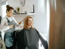 Місячний календар стрижок на червень 2026: список вдалих днів