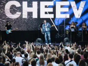 CHEEV вирушає у великий тур містами України