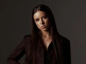 Співачка NASTYA SEMCHUK пояснила, чому штучний інтелект не здатен замінити справжніх артистів