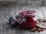 Соус зі слив до м'яса на зиму: рецепт приготування