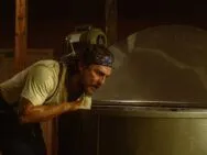 Вийшов офіційний український трейлер нового трилера «Закони рою»