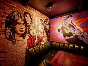жовтнева афіша Caribbean Club і Pepper's Club